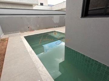 Casa · 300m² · 3 Quartos · 4 Vagas · Alto Padrão com 3 Suítes, Sofisticação e Conforto em Valinhos/SP