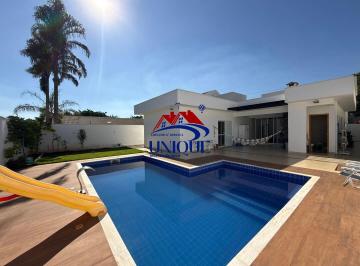 Casa · 525m² · 3 Quartos · 4 Vagas · Casa com 3 suítes disponível para venda em Boituva