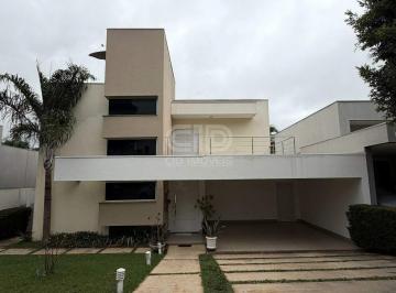 Casa · 253m² · 4 Quartos · 4 Vagas · Sobrado à venda com quatro suítes no Condomínio Belvedere I