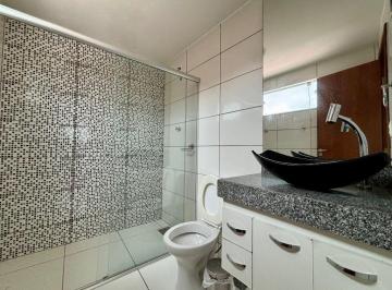 Banheiro Social · Casa 3 quartos - Parque Guarua