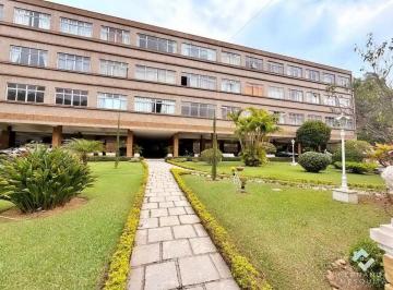 apartamento-reformado-com-2-quartos-a-venda-na-var19483826.jpeg · Apartamento Reformado com 2 Quartos à Venda na Várzea em Teresópolis RJ