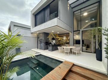 Casa · 325m² · 4 Quartos · 2 Vagas · Casa Triplex Contemporânea, porteira fechada em Vargem Pequena