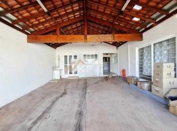 Casa · 250m² · 3 Quartos · 6 Vagas · Casa à Venda com 3 Quartos e 3 banheiros- Jardim das Acácias- Cravinhos-SP