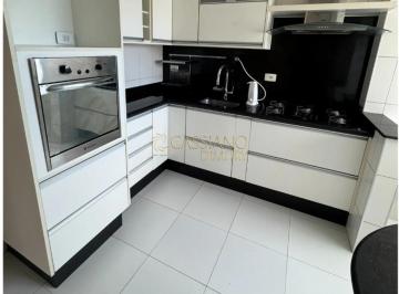 Apartamento · 82m² · 3 Quartos · 2 Vagas · Apartamento à venda de 82m² | 03 dormitórios, sendo 01 suíte e 02 vagas de garagem | Edifício Simone
