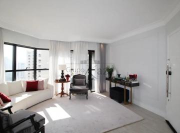 Apartamento · 108m² · 2 Quartos · 2 Vagas · Oportunidade - Apartamento - Moema - 2 Dormitórios - 108 m².