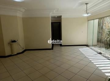 Casa · 210m² · 3 Quartos · 3 Vagas · Casa com 3 suítes disponível para locação e venda no bairro Vigilato Pereira em Uberlândia-MG