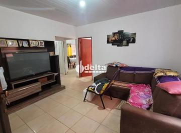 Casa · 300m² · 3 Quartos · 1 Vaga · Casa com 3 quarto sendo 1 suíte disponível para venda no bairro São Jorge em Uberlândia MG
