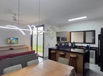 Casa · 475m² · 3 Quartos · 2 Vagas · Casa à venda com 03 quartos, sendo 02 suítes e área gourmet com churrasqueira no bairro Jardim São L