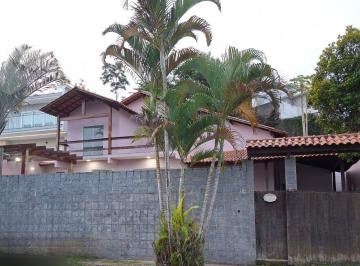 e03d86b06b51558c0c8f47e60815aacb136de580 · Casa com 4 quartos em Maravista/Itaipu