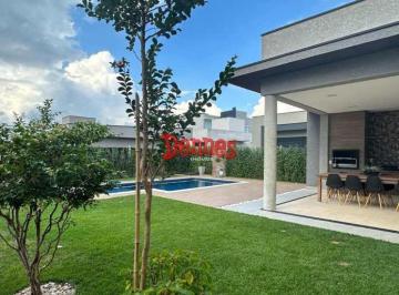 Casa · 217m² · 3 Quartos · 4 Vagas · Assobradado à venda no Campos do Conde.