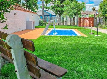 3fb1ec7cdcd00222f721a07d4d39d4ae8b26bd76 · Casa com 3 dormitórios para alugar, 120 m² por R$ 700,00/dia - Nereidas - Guaratuba/PR
