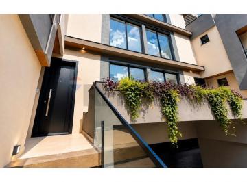 Apartamento · 272m² · 3 Quartos · 4 Vagas · Triplex em Condomínio de Alto Padrão com 3 Suítes e 272,41m² no Seminário