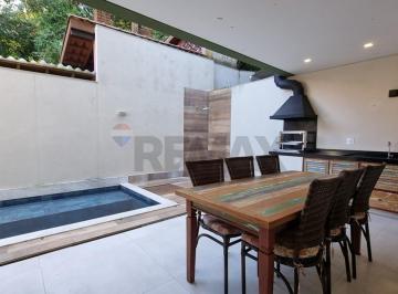 Casa · 140m² · 3 Quartos · Locação anual na Praia de Juquehy a apenas 600 metros da areia