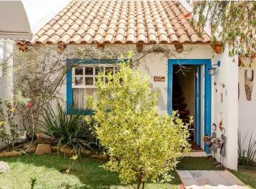 Apartamento · 51m² · 1 Quarto · 1 Vaga · Loft mobiliado à venda em Bairro Nobre em Pirenópolis