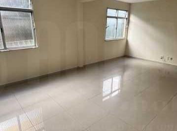 Apartamento · 70m² · 2 Quartos · 1 Vaga · Amplo apto original 3 quartos