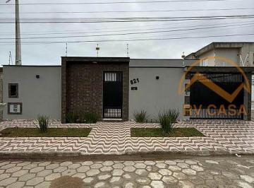 Casa · 118m² · 3 Quartos · 4 Vagas · Casa à venda em Itanhaém no bairro São João, lado praia, com