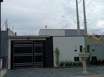 Casa · 95m² · 3 Quartos · 2 Vagas · Casa à Beira-Mar com Piscina  Conforto e Lazer Exclusivos