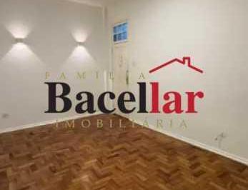 Apartamento · 60m² · 2 Quartos · Apartamento :  / Residencial / Botafogo
