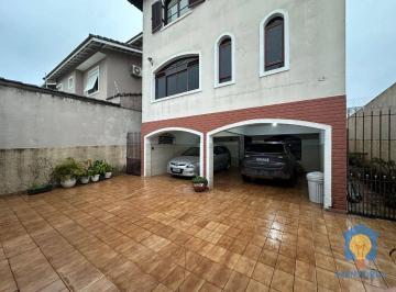ec796849aa9a9cba6efde4c350cc10cb7838ae50 · Casa, com quatro suítes e piscina