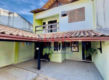 5ffdf29e317f166ae76d393b781f820de81c1e2b · Casa com 3 dormitórios para alugar, 204 m² por R$ 4.890,00/mês - Itaipu - Niterói/RJ