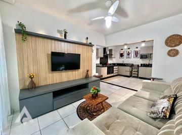 Casa · 184m² · 4 Quartos · 2 Vagas · Casa com 4 dormitórios para locação por R$ 4.000,00 - Bairro Escola Agrícola - Blumenau/SC
