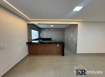 Casa · 150m² · 4 Quartos · 3 Vagas · Casa à venda de 4 quartos com 2 suites no setor Água Branca