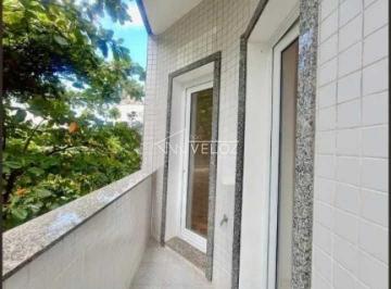 Apartamento · 105m² · 3 Quartos · Apartamento -  / Residencial / Leblon