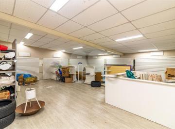 Comercial · 650m² · 10 Vagas · Salão Comercial à venda em Cascata - RS