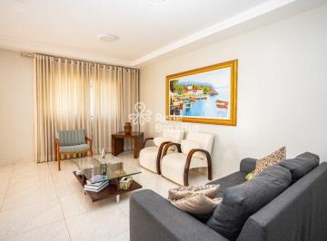 Casa · 250m² · 3 Quartos · 4 Vagas · QE 26 | Excelente Sobrado - 3 Quartos - 3 Suítes - 4 Vagas de Garagem Cobertas - Varanda - Aceita Fi