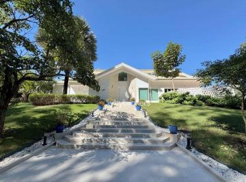 bb5035d17d15bdaae033a2ae2db15bb4951c8178 · Uma casa para receber bem família e amigos