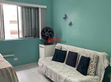 Apartamento de 1 quarto, Santos · Gonzaga - Santos Sala living ampla, com cozinha e banheiro, todo reformado com garagem coletiva.