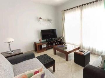 52f31925ac81d6cf5c32320ee2a7eaa008909734 · Casa Térrea no Parque São Domingos – Ampla, com Quintal e Edícula