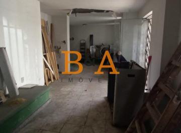 Casa · 275m² · 4 Quartos · Casa no Jardim Botânico - Excelente Potencial de Valorização