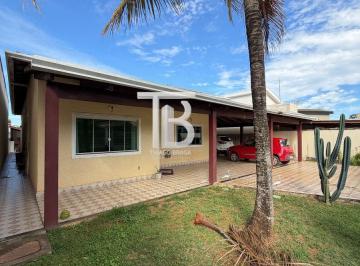 Casa de 3 quartos, Vicente Pires · Vicente Pires - Rua 12 vazado para Rua 10 - Lote 730m - Área gourmet - Piscina