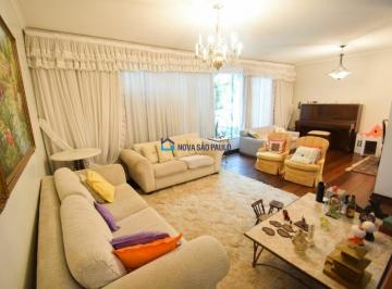 Casa · 388m² · 4 Quartos · 4 Vagas · Casa a venda no Bosque da Saúde com 3 quartos
