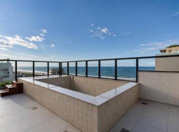 Apartamento · 340m² · 4 Quartos · 4 Vagas · Cobertura à venda na Praia Brava em Itajaí