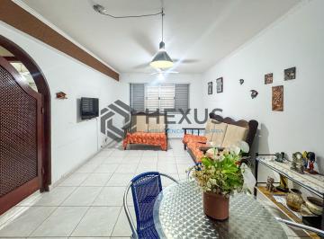 Foto · Apartamento a 160m da praia na região da Vila Alzira no Jardim Astúrias, Guarujá