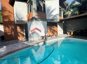 Casa · 207m² · 4 Quartos · 8 Vagas · Sobrado em Avenida Desembargador Plínio de Carvalho Pinto - Loteamento João Batista Julião - Guaruj
