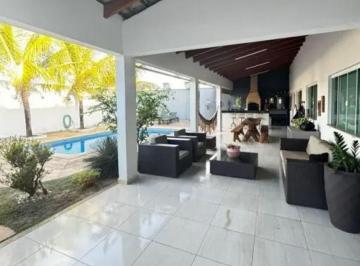 Casa de 3 quartos, Mogi das Cruzes · Casa de 190 m² com 3 quartos à venda no Centro