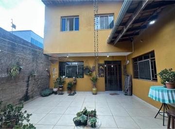 Casa · 380m² · 4 Quartos · SOBRADO A VENDA  SHA Q 05 CHACARA 131