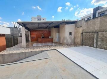 Casa · 225m² · 4 Quartos · Casa à venda de 4 quartos sendo 3 suítes por R$ 857.800 no Condomínio Monte Belo em Santo Antônio de