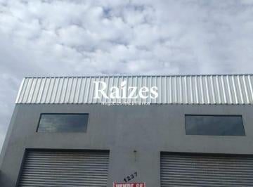 Comercial · 300m² · Galpão Comercial/Industrial à venda no Jardim Holanda em Uberlândia