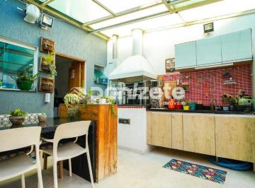 Casa · 210m² · 3 Quartos · 2 Vagas · Sobrado à venda em Santo André (Vila Guiomar) | 3 suítes | Varanda gourmet e piscina