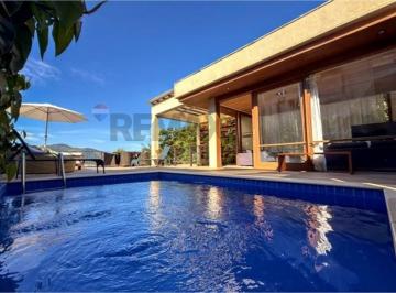 Casa · 399m² · 5 Quartos · 6 Vagas · Residência exclusiva com piscina, vista para o Mar e Arquitetura Sofisticada com 5 suítes em Juquehy