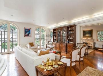 Casa · 850m² · 4 Quartos · 3 Vagas · Casa Magnífica - Morumbi - 4 Suítes - 550m².