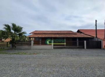 20b57989a685951f76d72ba2201d6fa614631b98 · Casa com 4 dormitórios para alugar por R$ 3.350/mês - Armação - Penha/SC