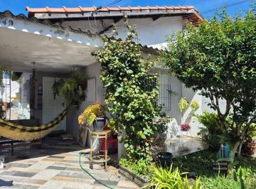 76b3906d58360499b1ade143afd8d7098083de88 · Casa com 3 dormitórios para alugar, 130 m² por R$ 4.500,00/mês - Canto do Forte - Praia Grande/SP