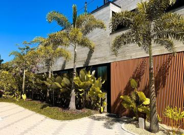 Casa · 354m² · 4 Quartos · 2 Vagas · Casa de Condomínio para venda em Praia Do Estaleiro de 354.00m² com 4 Quartos, 4 Suites e 2 Garagens