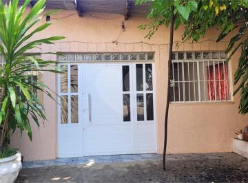 Casa · 290m² · 2 Quartos · 6 Vagas · Casa térrea com 2 quartos à venda em Vila jacuí - SP