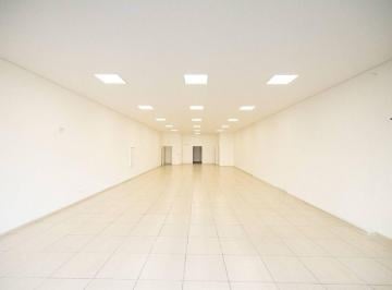 Comercial · 208m² · 3 Quartos · Salão Comercial 208 m², Compre ou Alugue, com 8 metros de frente. Localização estratégica, visibili